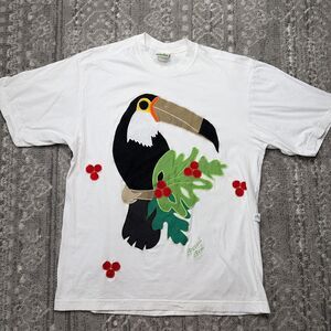VTG 90s Angel Pantanal Brazil Parrot Toucan Bird T-Shirt Medium Embroidered